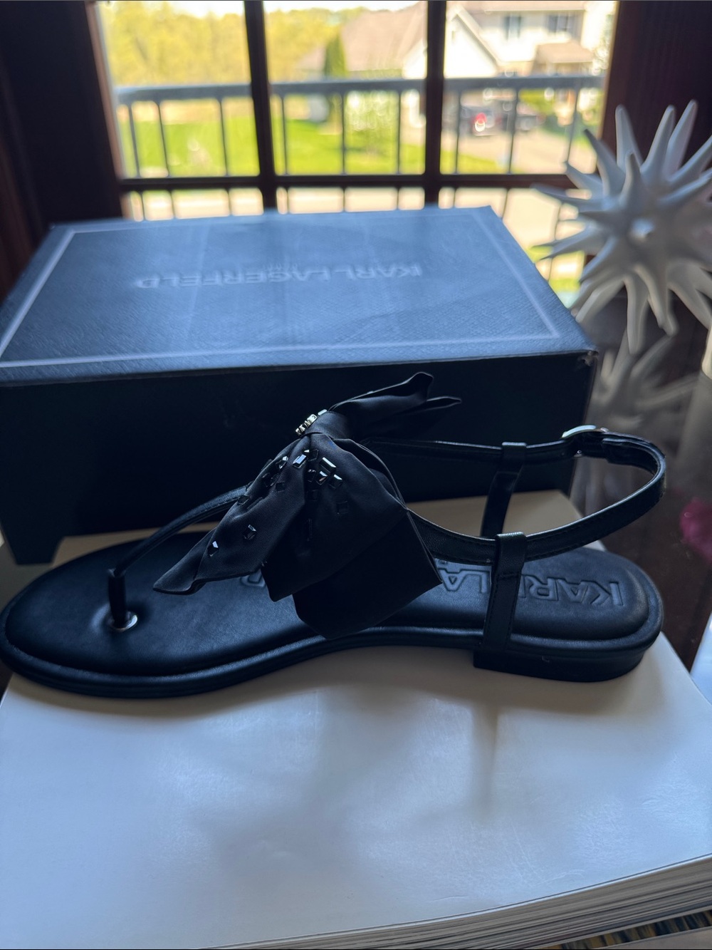 Karl Lagerfeld Black Bow T-Strap Sandal - Picture 3 of 6